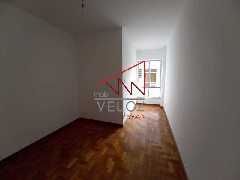 Apartamento à venda com 3 quartos, 112m² - Foto 18