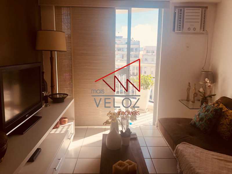 Apartamento à venda com 1 quarto, 41m² - Foto 3