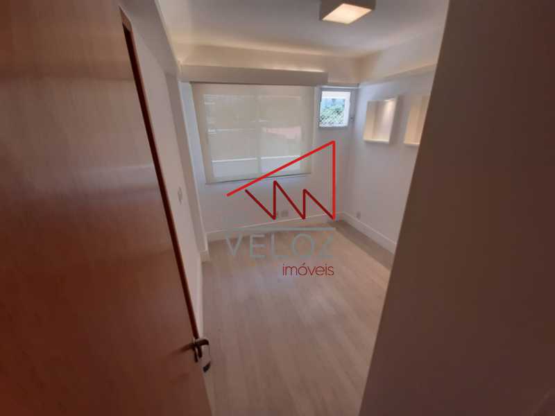 Apartamento à venda com 2 quartos, 80m² - Foto 13