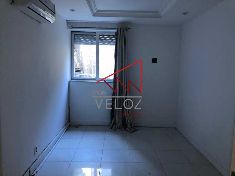 Apartamento à venda com 3 quartos, 165m² - Foto 15