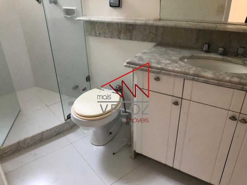 Apartamento à venda com 3 quartos, 165m² - Foto 18