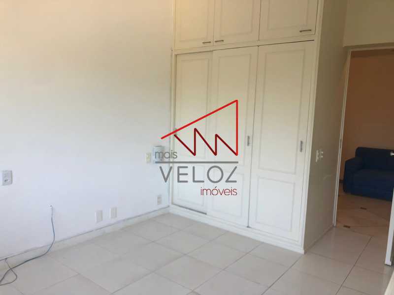 Apartamento à venda com 3 quartos, 165m² - Foto 21