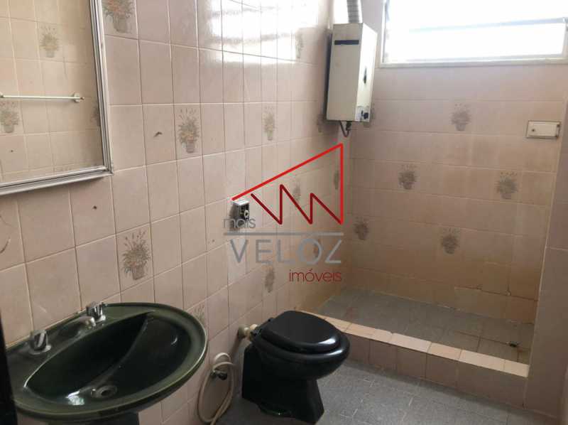 Apartamento à venda com 2 quartos, 70m² - Foto 9