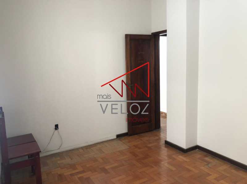 Apartamento à venda com 2 quartos, 70m² - Foto 8