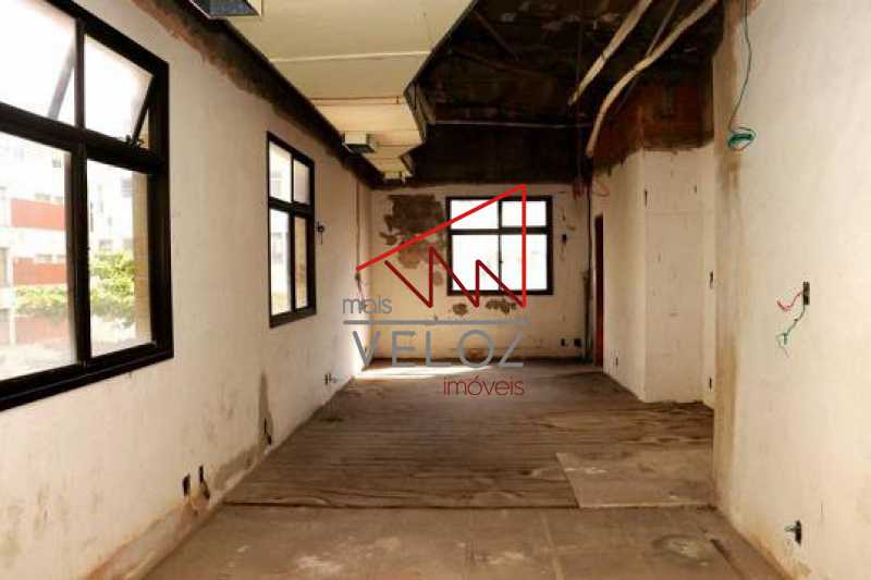 Apartamento à venda com 4 quartos, 320m² - Foto 9