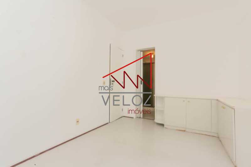 Apartamento à venda com 2 quartos, 96m² - Foto 3