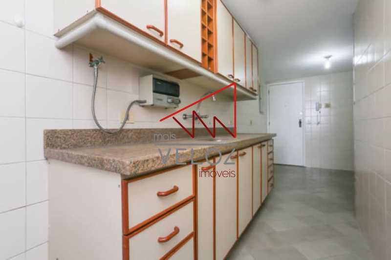 Apartamento à venda com 2 quartos, 96m² - Foto 11