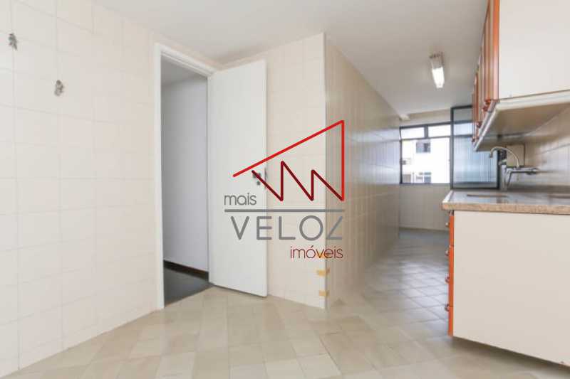 Apartamento à venda com 2 quartos, 96m² - Foto 12