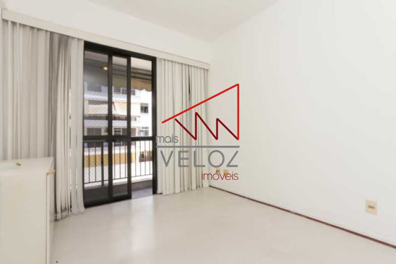 Apartamento à venda com 2 quartos, 96m² - Foto 5