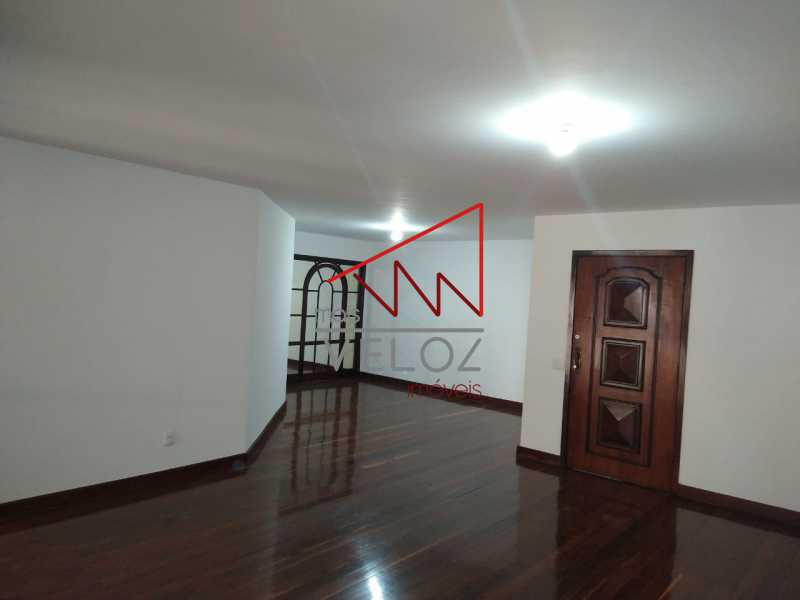 Apartamento à venda com 3 quartos, 180m² - Foto 1