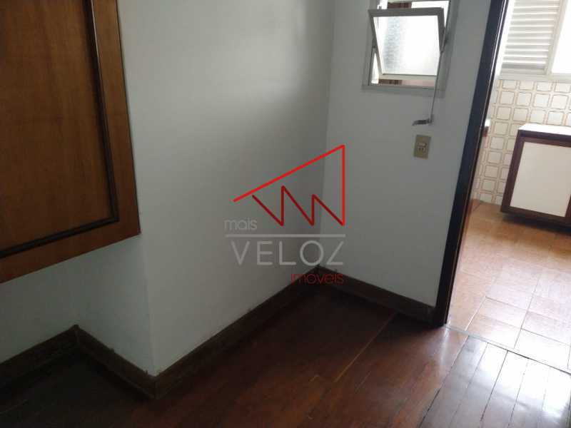 Apartamento à venda com 3 quartos, 180m² - Foto 12