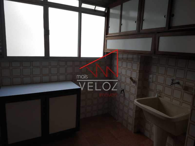 Apartamento à venda com 3 quartos, 180m² - Foto 14