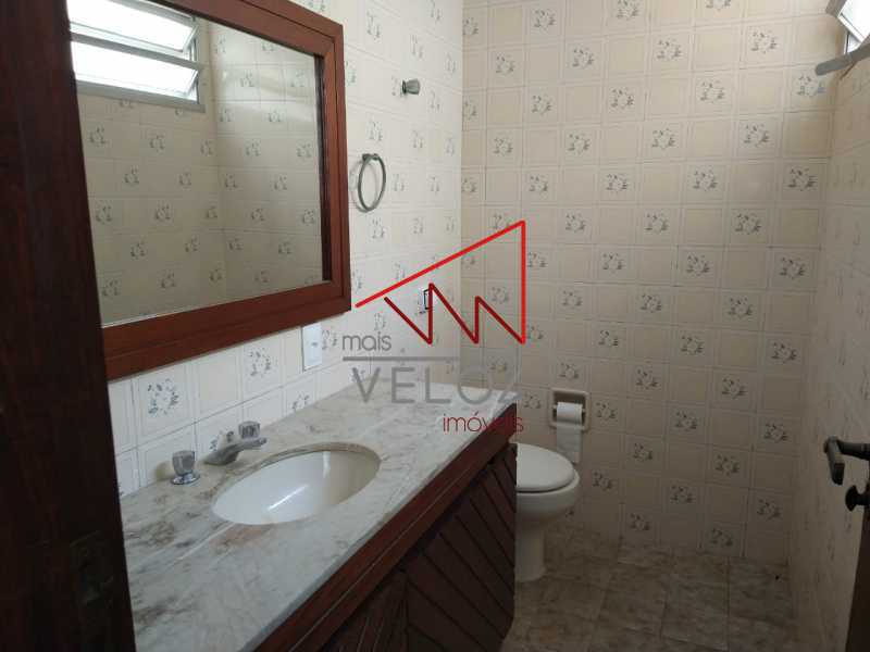 Apartamento à venda com 3 quartos, 180m² - Foto 19