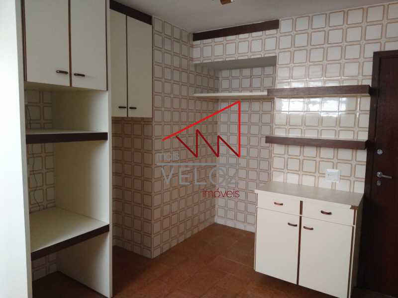 Apartamento à venda com 3 quartos, 180m² - Foto 22