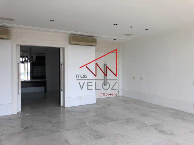 Apartamento à venda com 4 quartos, 280m² - Foto 2