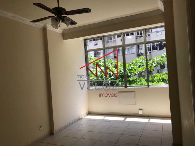 Apartamento à venda com 3 quartos, 88m² - Foto 4