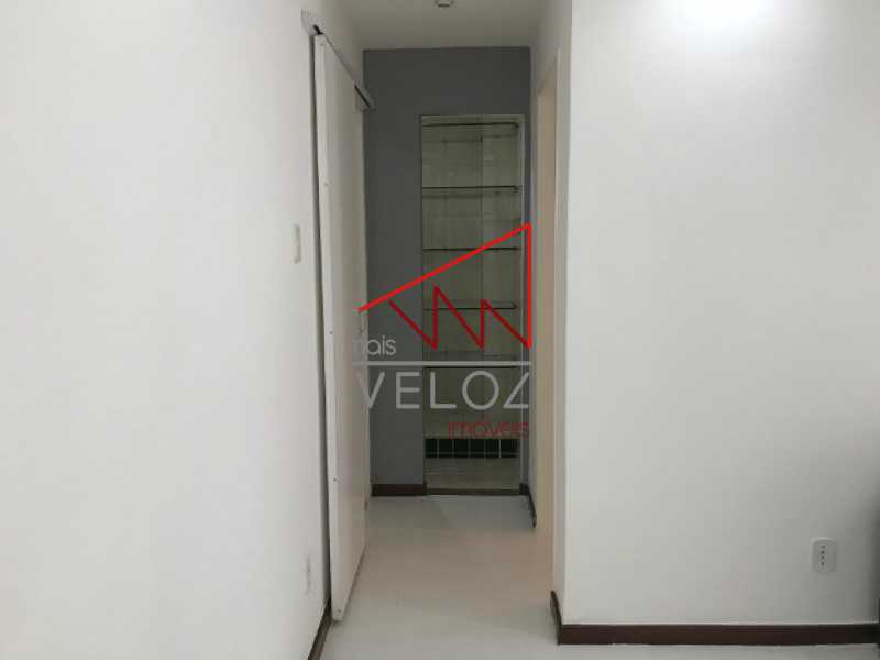 Apartamento à venda com 2 quartos, 77m² - Foto 11