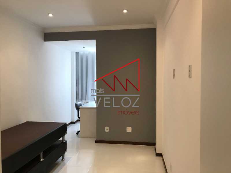 Apartamento à venda com 2 quartos, 77m² - Foto 9