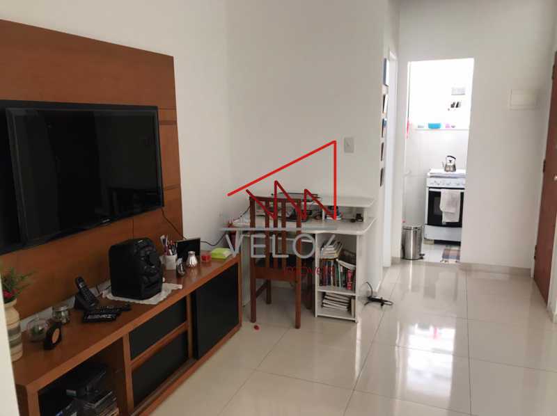 Apartamento à venda com 1 quarto, 40m² - Foto 7