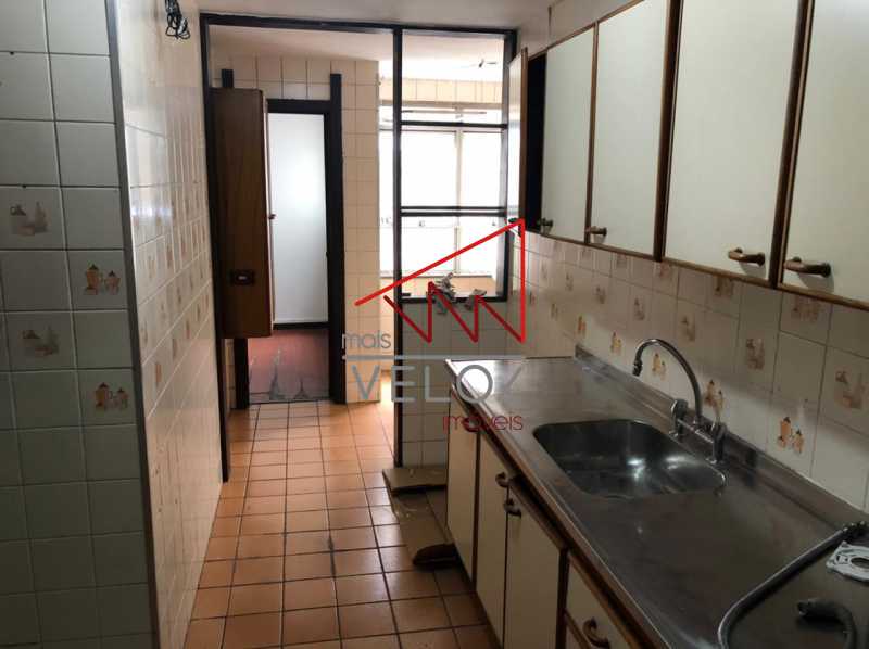 Apartamento à venda com 2 quartos, 92m² - Foto 19