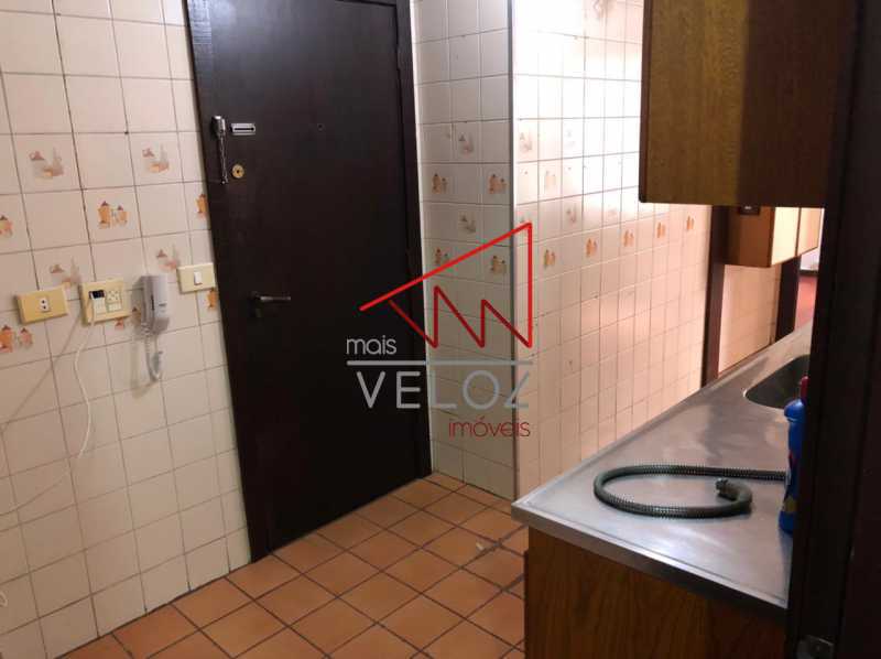 Apartamento à venda com 2 quartos, 92m² - Foto 23