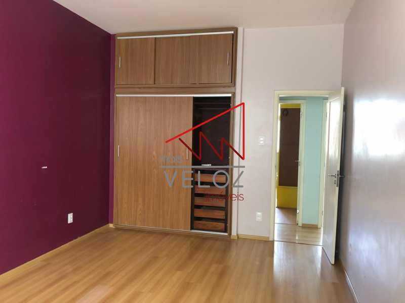 Apartamento à venda com 3 quartos, 136m² - Foto 10