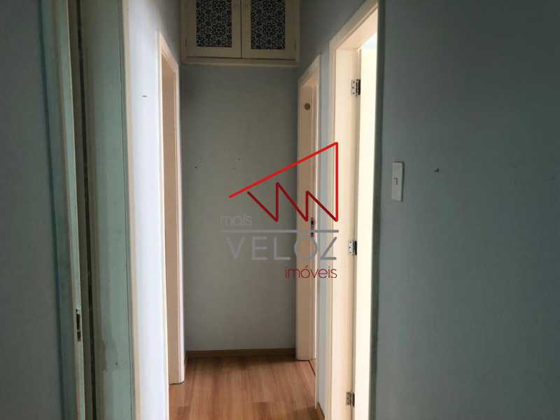 Apartamento à venda com 3 quartos, 136m² - Foto 4