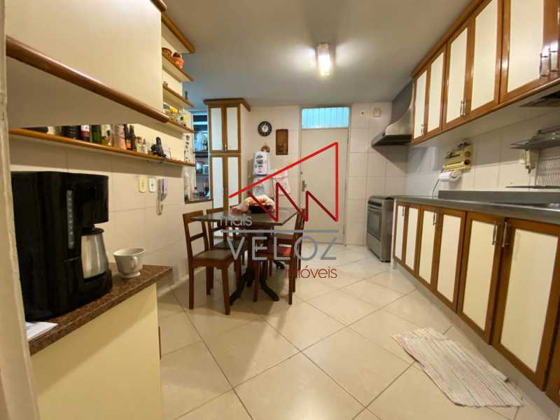 Apartamento à venda com 3 quartos, 170m² - Foto 27