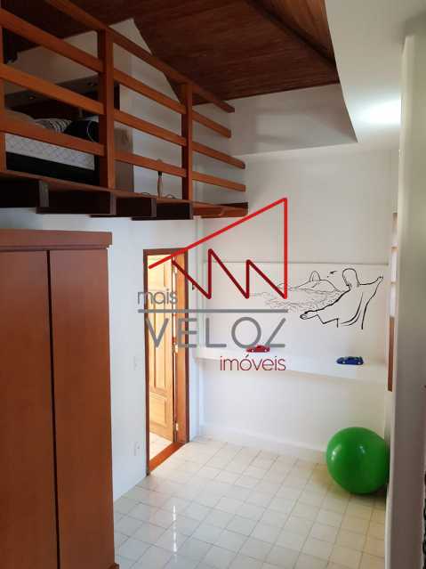 Casa à venda com 4 quartos, 129m² - Foto 16