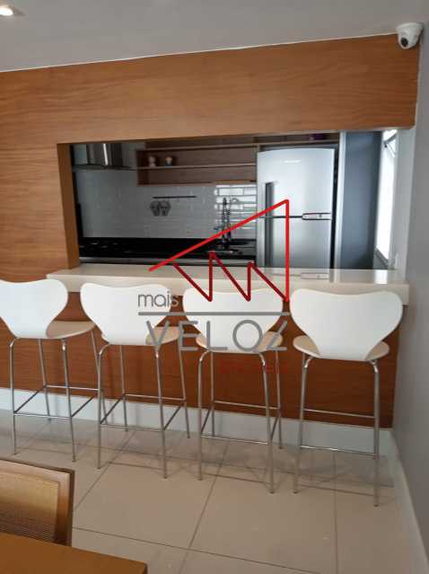 Apartamento à venda com 2 quartos, 70m² - Foto 19