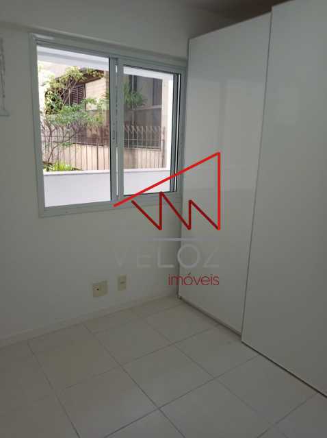 Apartamento à venda com 2 quartos, 70m² - Foto 10