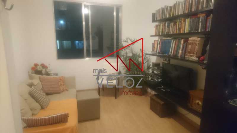 Apartamento à venda com 1 quarto, 40m² - Foto 3