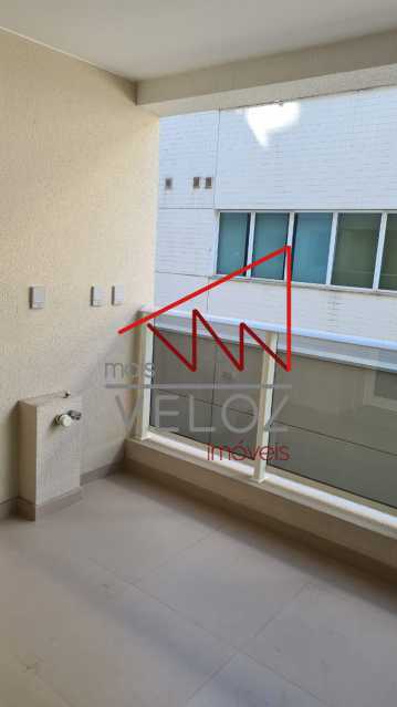 Apartamento à venda com 2 quartos, 84m² - Foto 2