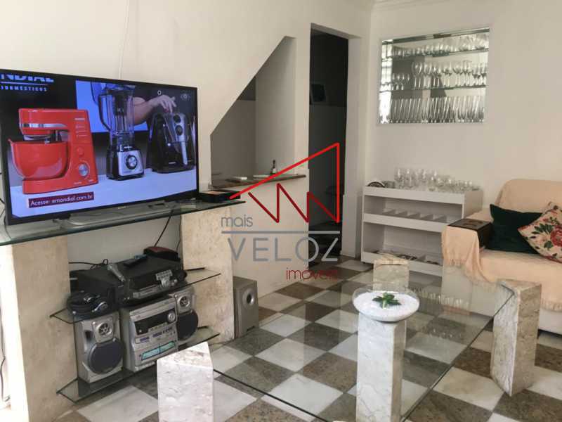 Casa à venda com 10 quartos, 360m² - Foto 6