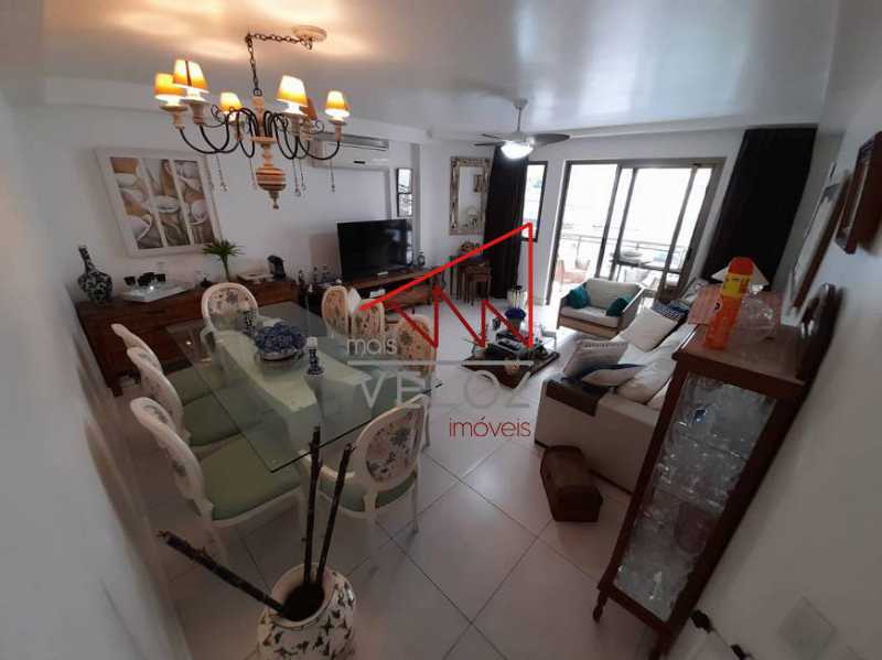 Apartamento à venda com 3 quartos, 183m² - Foto 4