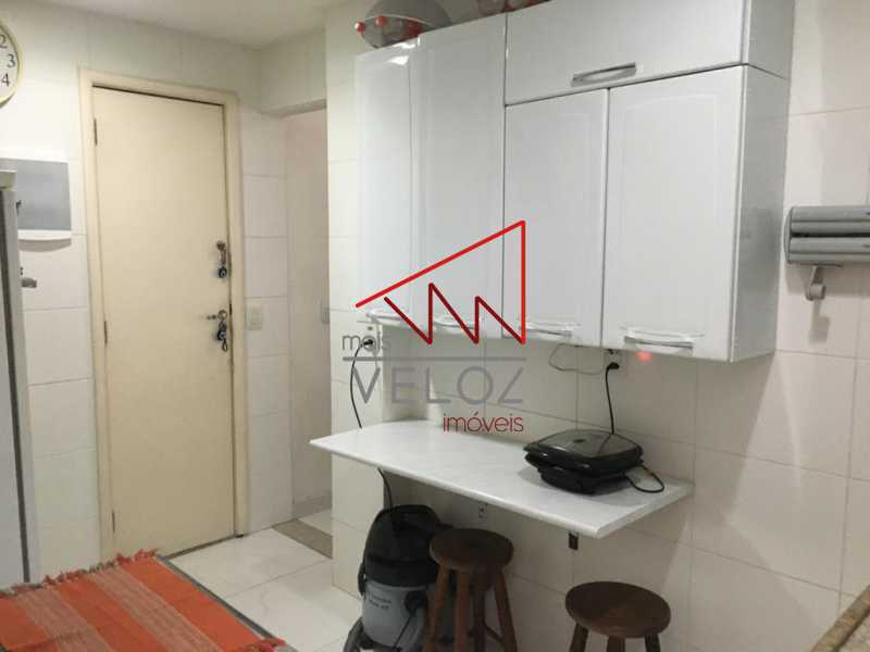 Apartamento à venda com 1 quarto, 70m² - Foto 22