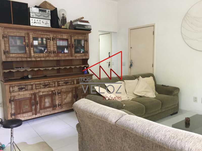 Apartamento à venda com 1 quarto, 70m² - Foto 1