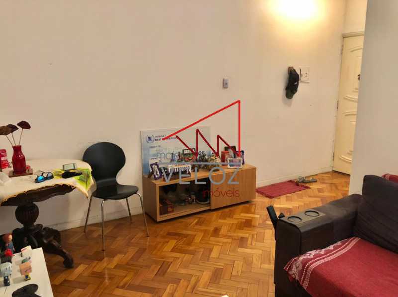 Apartamento à venda com 2 quartos, 75m² - Foto 8