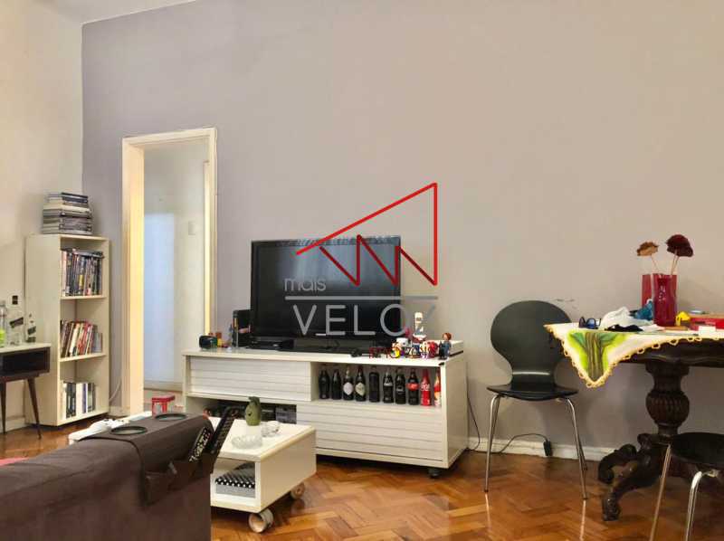 Apartamento à venda com 2 quartos, 75m² - Foto 11