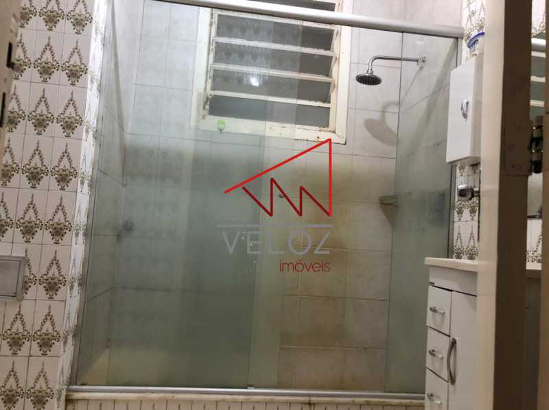 Apartamento à venda com 2 quartos, 70m² - Foto 11