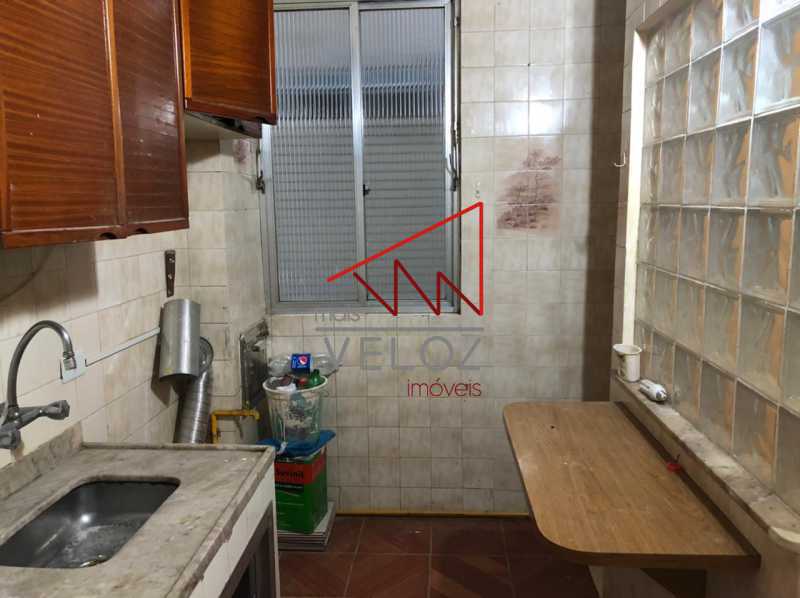 Apartamento à venda com 2 quartos, 70m² - Foto 20