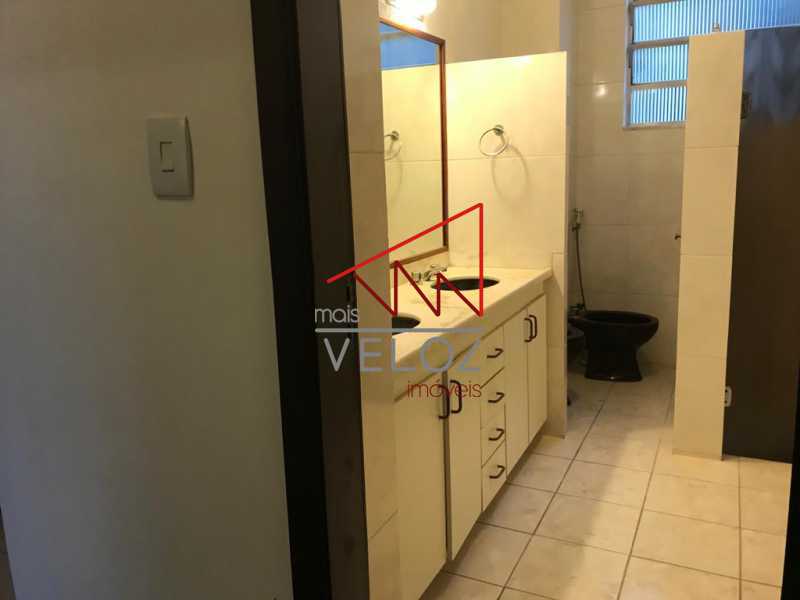 Apartamento à venda com 3 quartos, 215m² - Foto 29