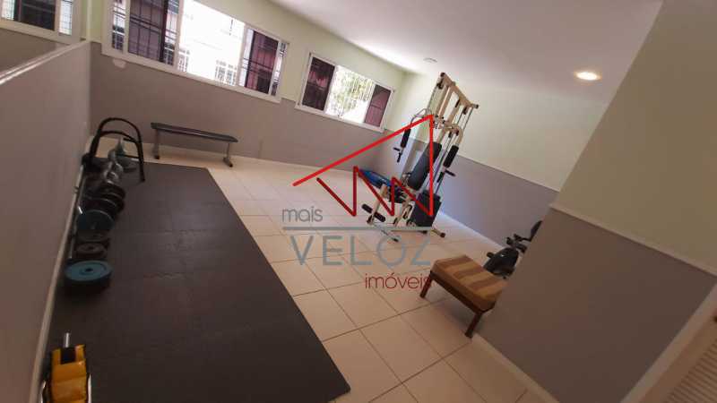 Apartamento à venda com 2 quartos, 75m² - Foto 28