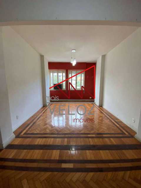 Apartamento à venda com 2 quartos, 70m² - Foto 1