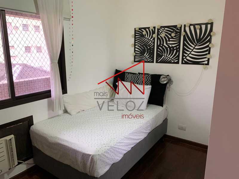 Apartamento à venda com 3 quartos, 156m² - Foto 11