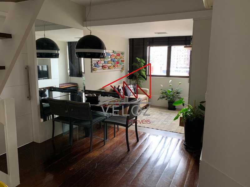 Apartamento à venda com 3 quartos, 156m² - Foto 9