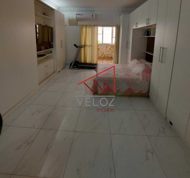 Casa de Vila à venda com 4 quartos, 284m² - Foto 12