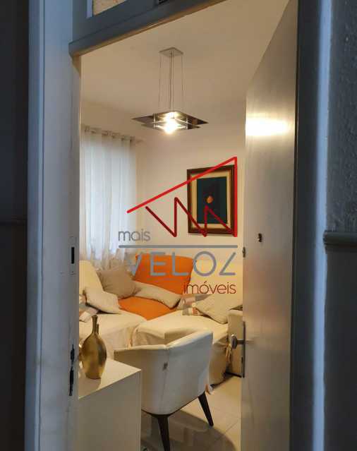 Apartamento à venda com 2 quartos, 62m² - Foto 2