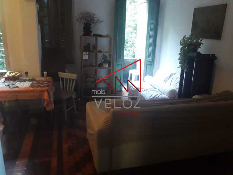 Apartamento à venda com 4 quartos, 117m² - Foto 2