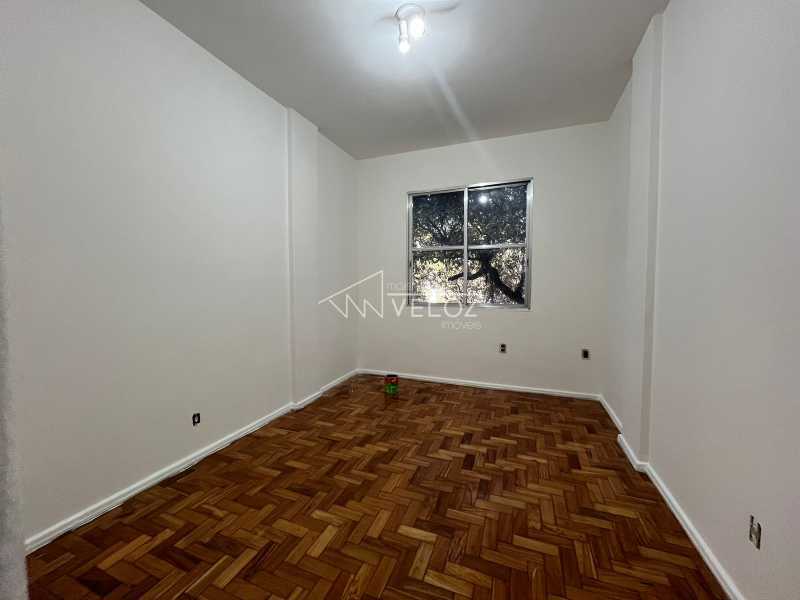 Apartamento à venda com 2 quartos, 68m² - Foto 6